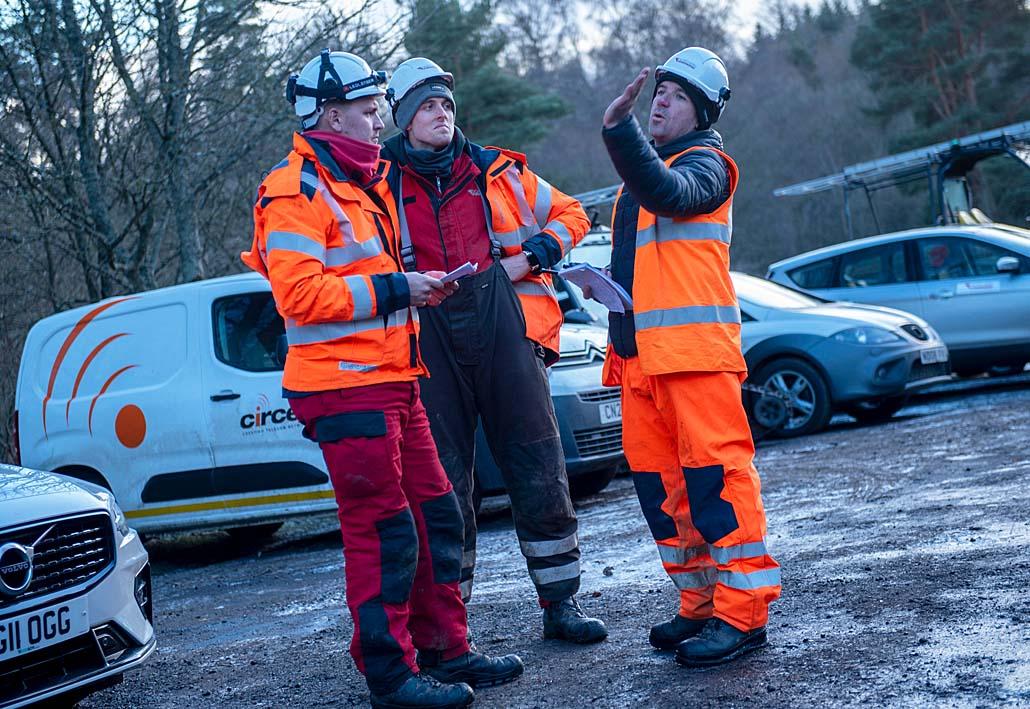 rescue_service_meeting_Yorkshire_location_photography